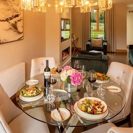 The Johnstown Estate Holiday home Enfield