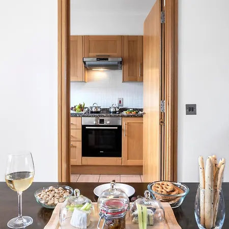 Holiday home The Johnstown Estate Enfield